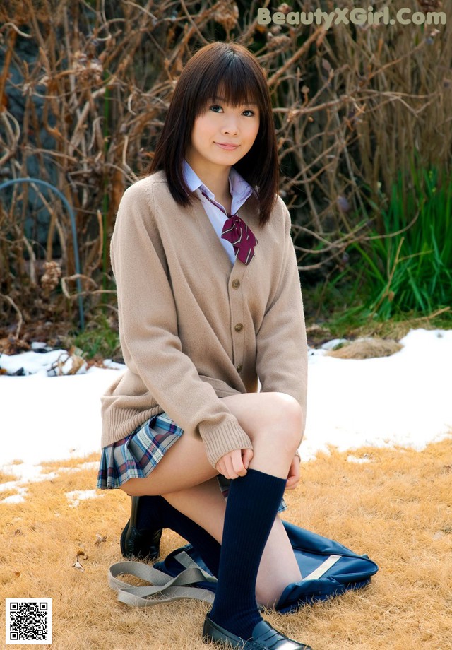 Yui Ayaka - Playing Fotos Ebony No.d82887